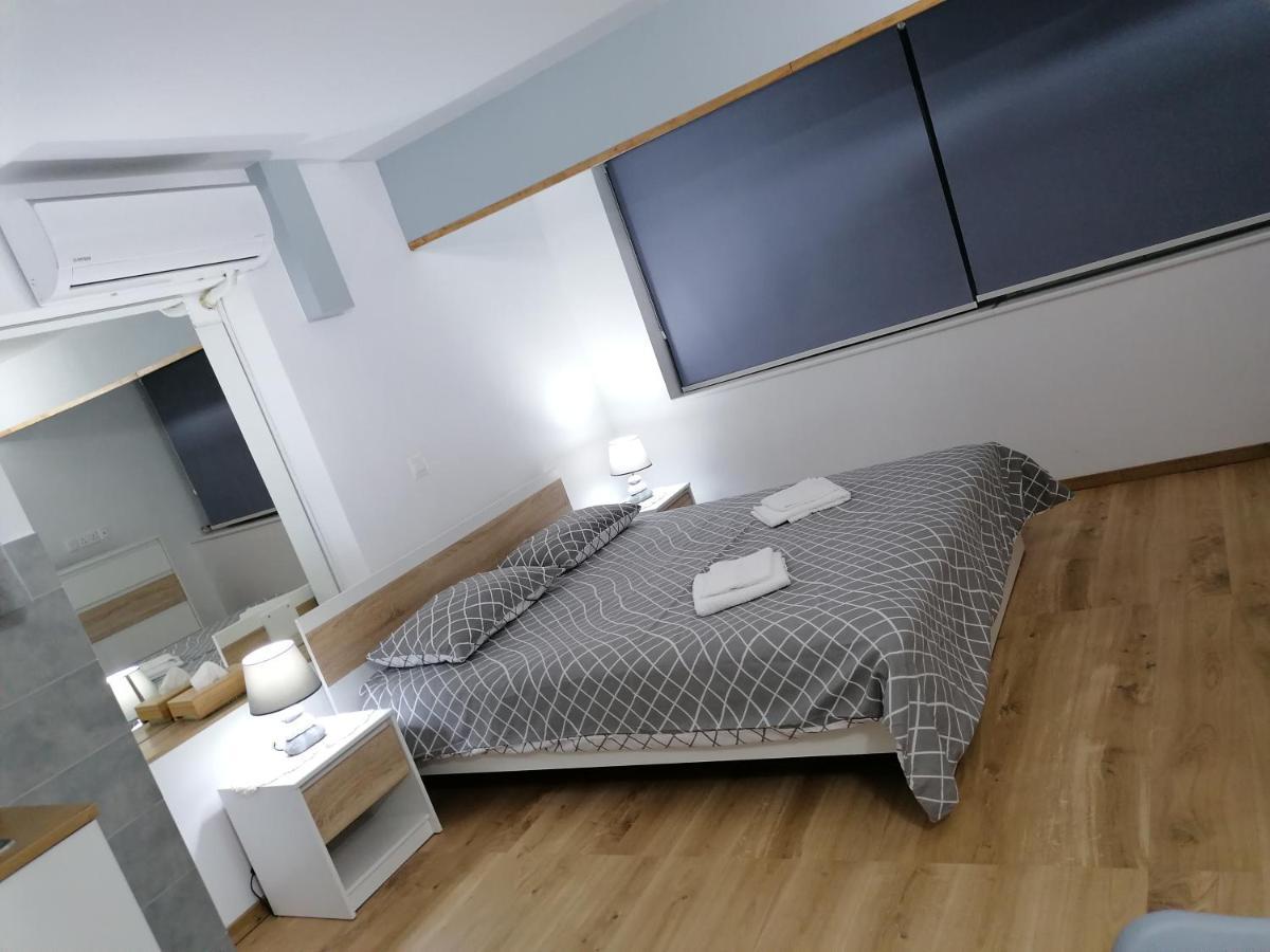 IOANNOU COURT - Natural Oak STUDIO Paphos Bagian luar foto